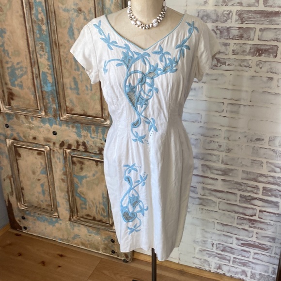 Vintage Moygashel Linen Embroidered Dress | Color: Blue/Red | Size: Maybe 6 | 1family's Closet